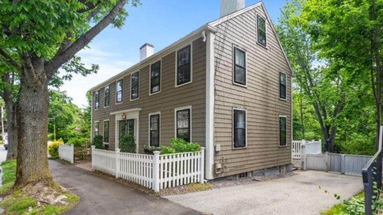 210-212-north-hingham-exterior open house